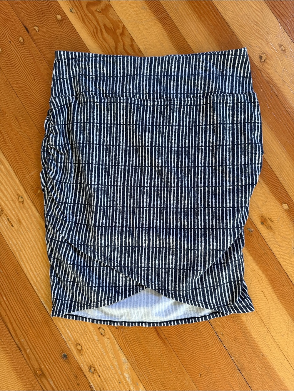 Athleta Stretch Knit Bodycon Kickback Faux Wrap Skirt Small
